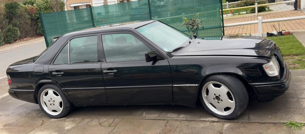 Mercedes E300d w124, Autos, Série 300, 5 portes, Automatique, Particulier