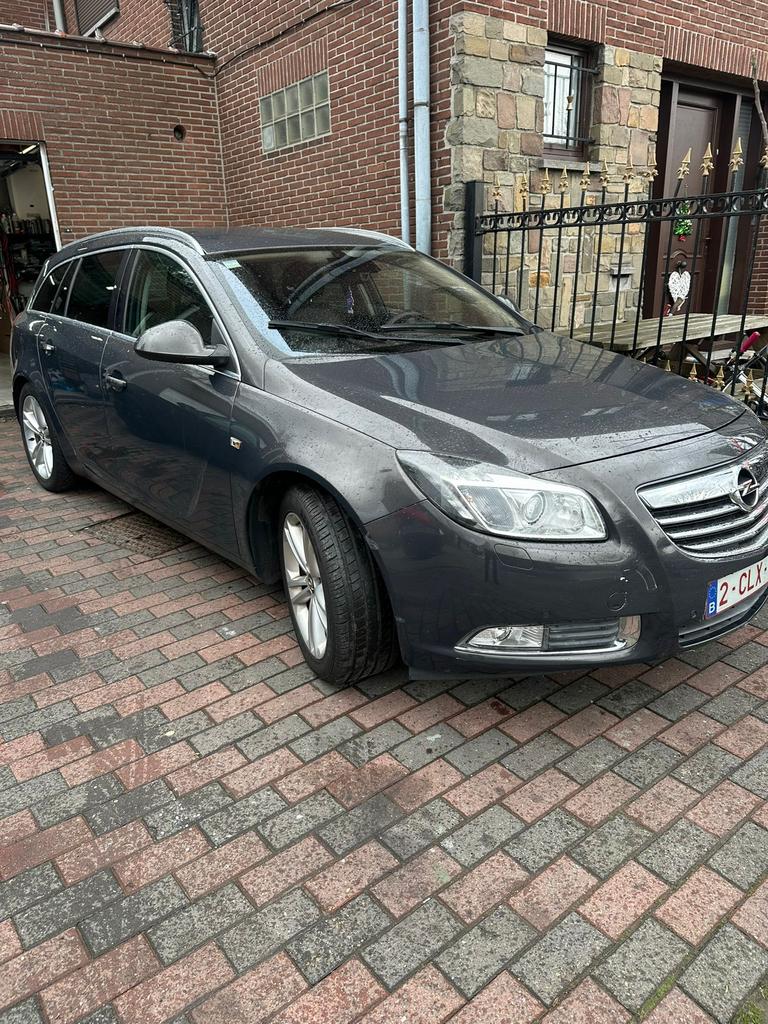 Opel insignia 2.0 diesel automaat start niet, Auto's, Opel, Automaat, Zwart, 4 cilinders, Leder