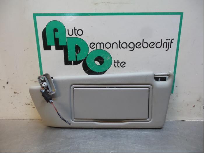 Pare-soleil d'un Opel Zafira B (Zafira B 05-), Autos : Pièces & Accessoires, Habitacle & Garnissage, Opel, Utilisé, 3 mois de garantie