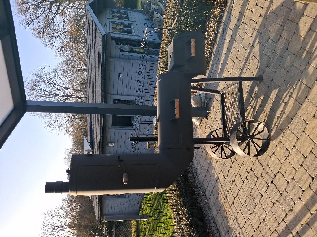 barbeque te koop, Ophalen, Zo goed als nieuw, Zie foto, Met accessoires