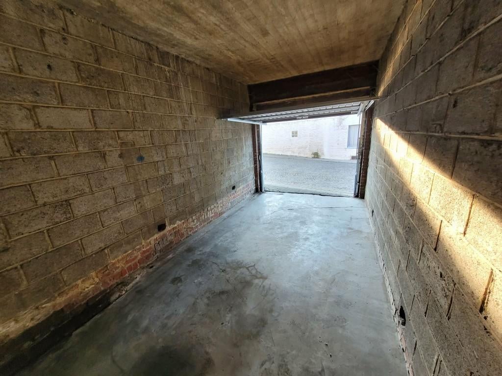 Garage à louer COUILLET 80 eur, Moins de 20 m², Charleroi