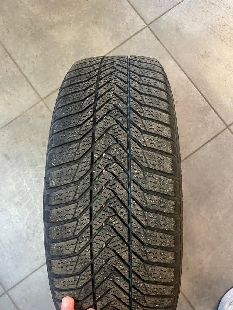 Pneu hiver monté sur jante, Autos : Pièces & Accessoires, Enlèvement, Utilisé, Skoda