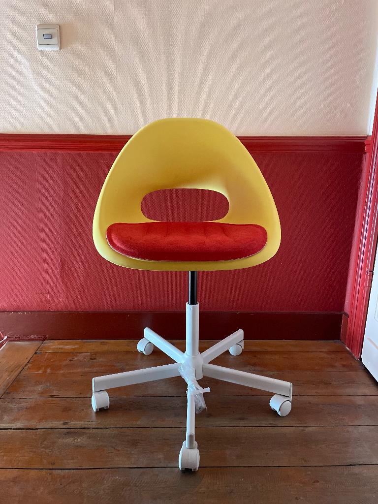 LOBERGET / MALSKÄR chair yellow/red, Maison & Meubles, Enlèvement, Comme neuf, Jaune, Chaise de bureau