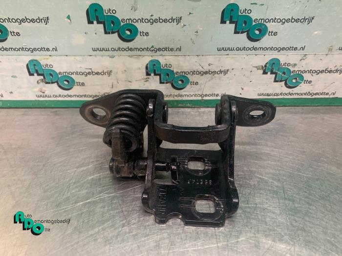 Charnière porte arrière droite d'un Dodge Caliber, Autos : Pièces & Accessoires, -, 3 mois de garantie, Utilisé, Dodge