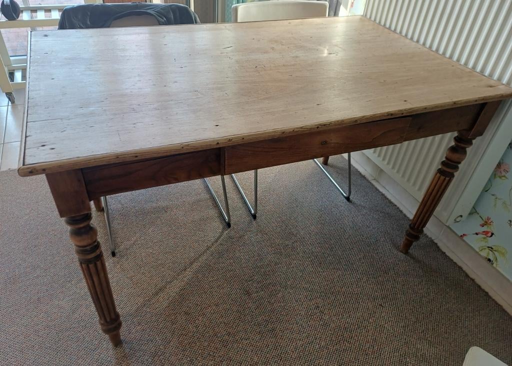 Table en bois massif avec toboggan, Enlèvement