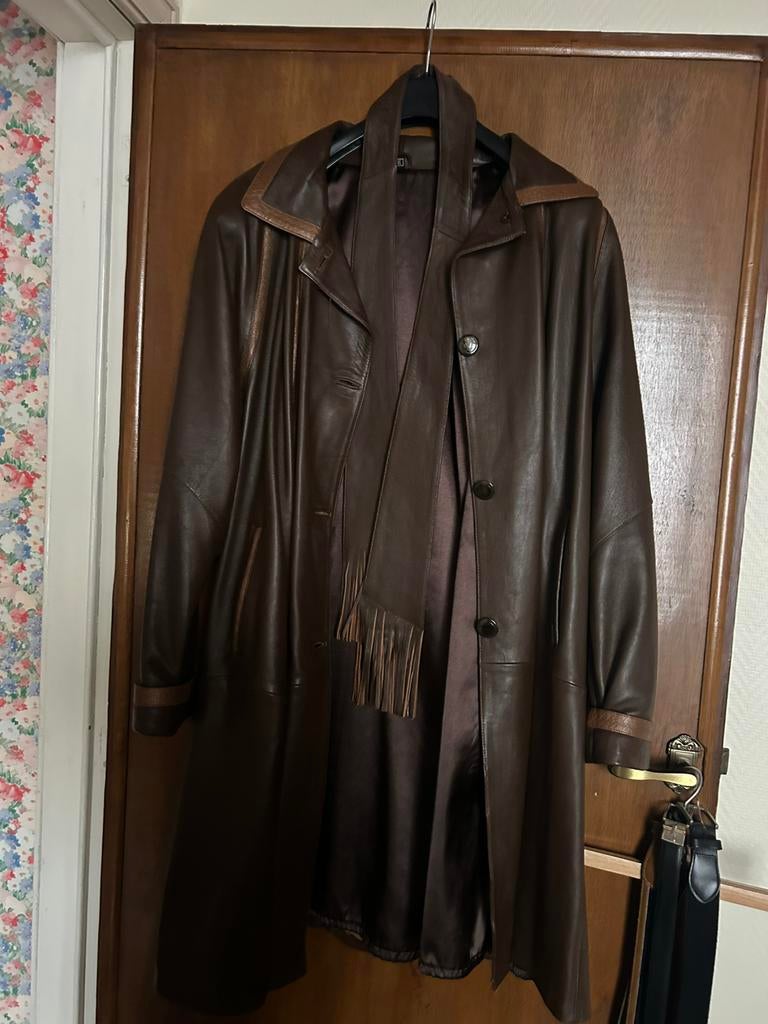 Lederen dames jas/mantel, Ophalen, Zo goed als nieuw, Bruin