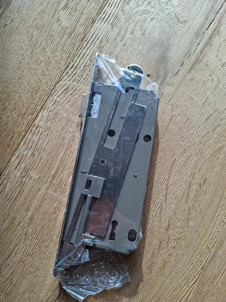 omkeerbaar insteekslot M210 grijs staal 90x50mm, Ophalen, Nieuw, IJzer, Slot