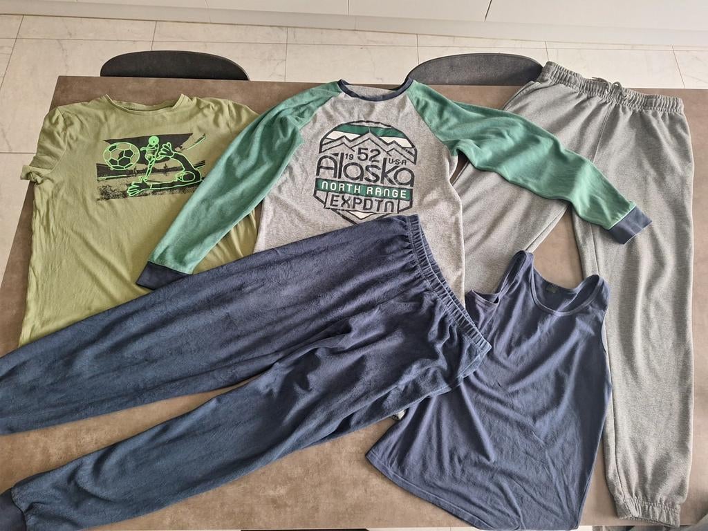 Lot speelkleding maat 170/S  1€/alles, Kinderen en Baby's, Kinderkleding | Maat 170, Gebruikt, Jongen, Nacht- of Onderkleding