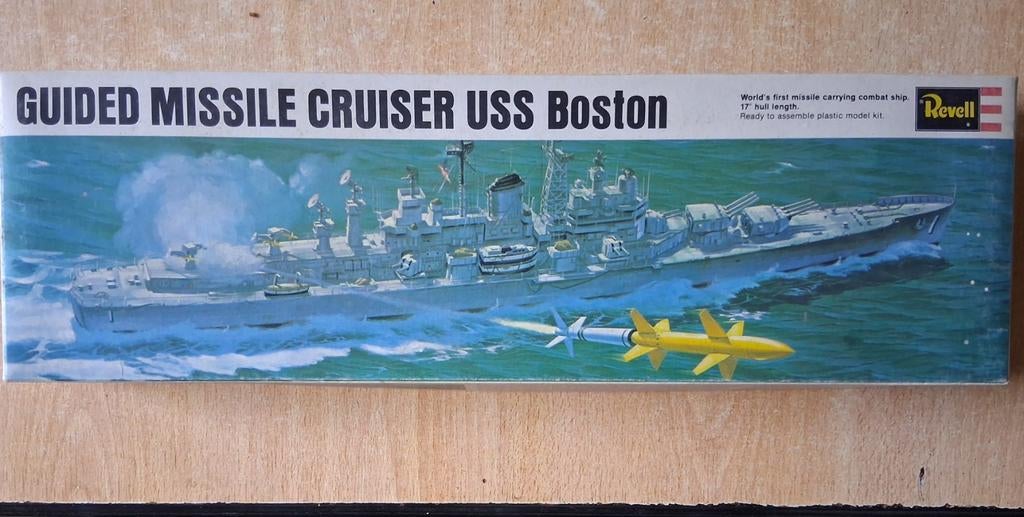 USS Boston, Collector introuvable, 1968, Revell, 1/483, Hobby & Loisirs créatifs, Modélisme | Bateaux & Navires, Enlèvement ou Envoi
