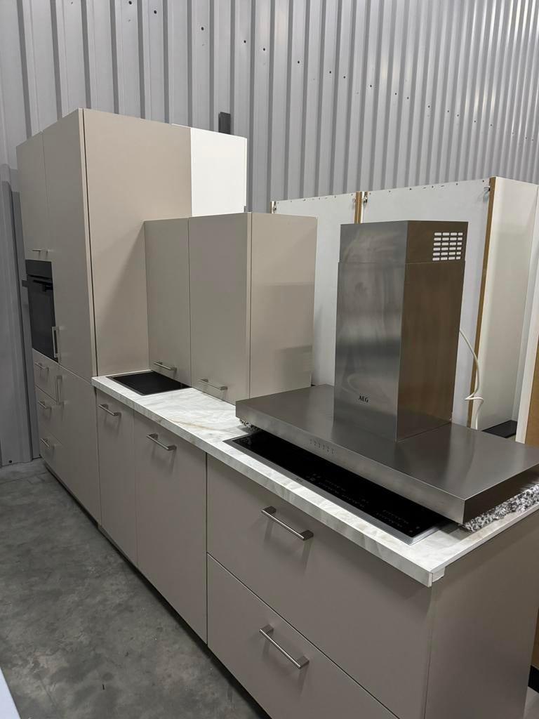 Complete Nette Rechte Keuken 2 jaar oud GEDEMONTEERD!, Huis en Inrichting, Keuken | Complete keukens, Zo goed als nieuw, Ophalen of Verzenden