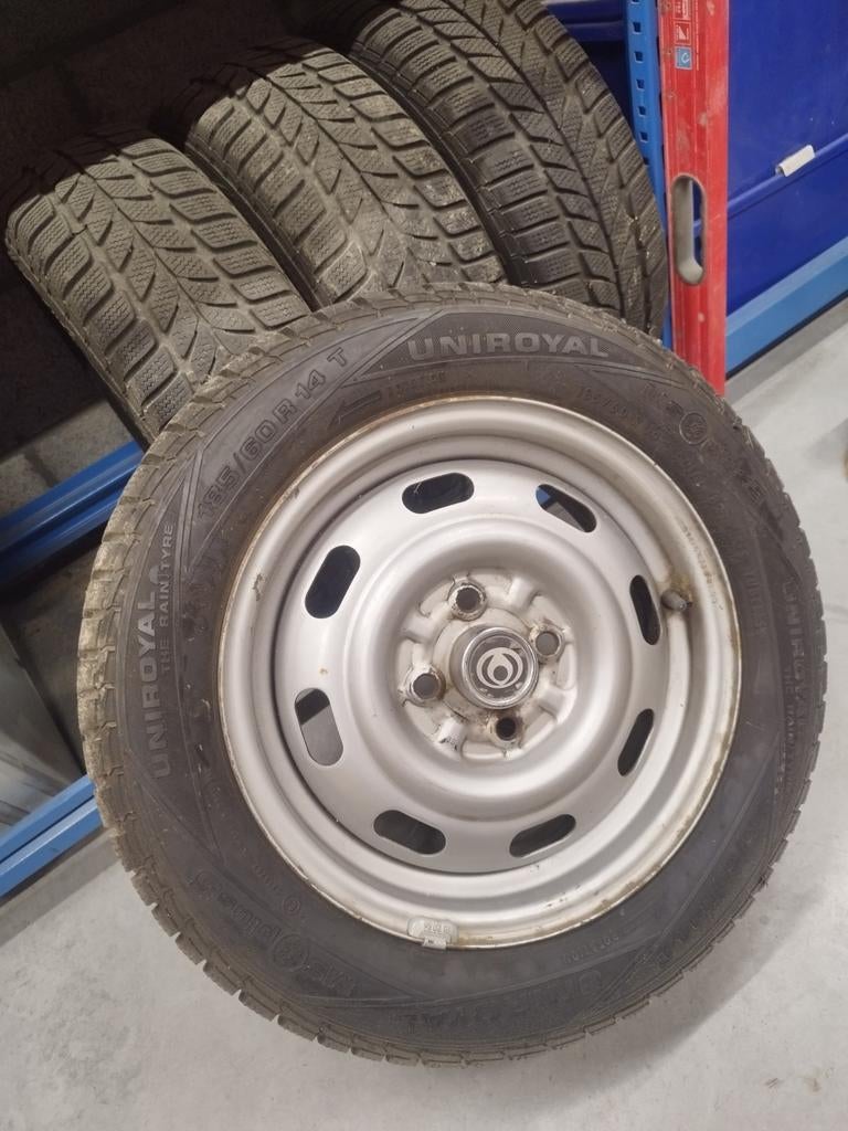 Mazda mx5 na winterwielen, Enlèvement