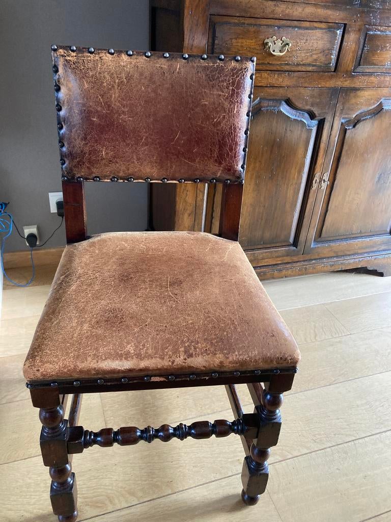 6 stoelen, Enlèvement