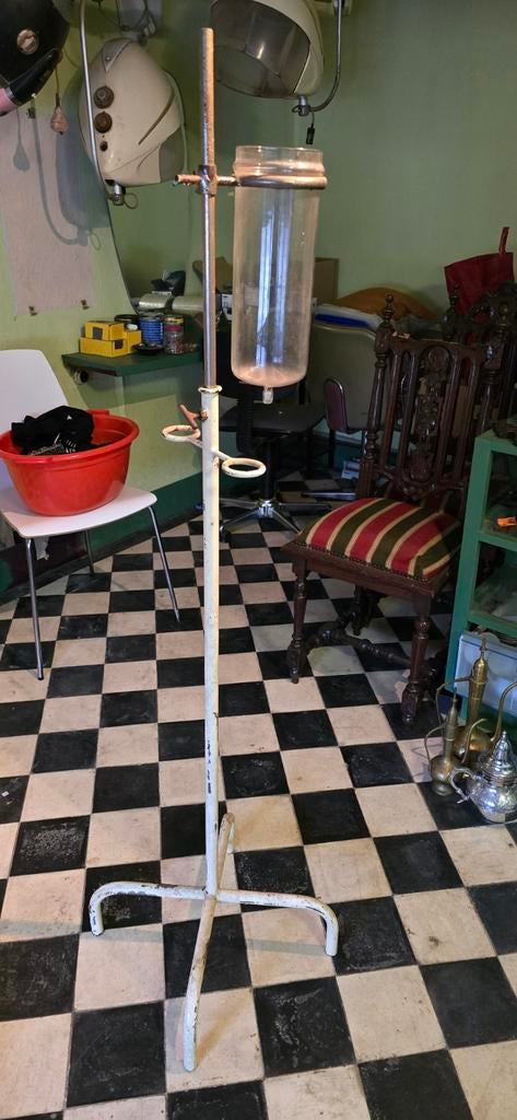 Vintage medische apparatuur, Ophalen