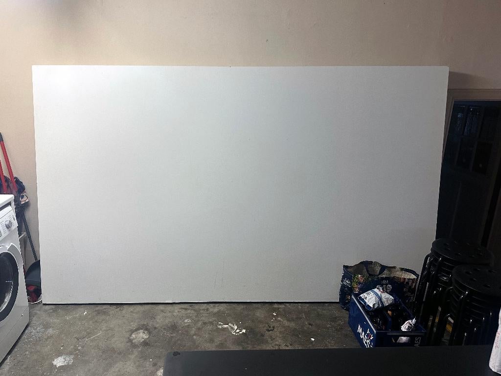 Grand panneau rigide en MDF peint en blanc, Bricolage & Construction, Bois & Planches, Utilisé, Planche, Autres essences de bois