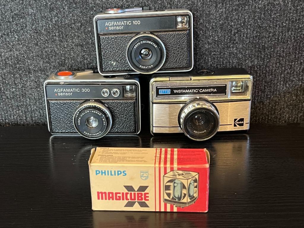 3 analoge camera's - (2 Agfamatic's + 1 Kodak Instamatic), Ophalen of Verzenden, Gebruikt, Compact, Kodak