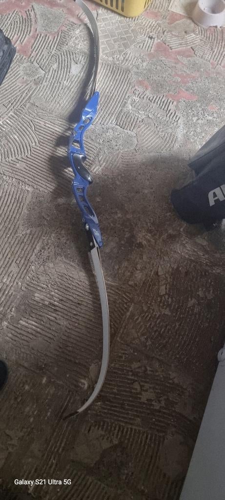 Arc a fleche ,trépied et sac de transport complet, Sports & Fitness, Tir à l'arc, Enlèvement