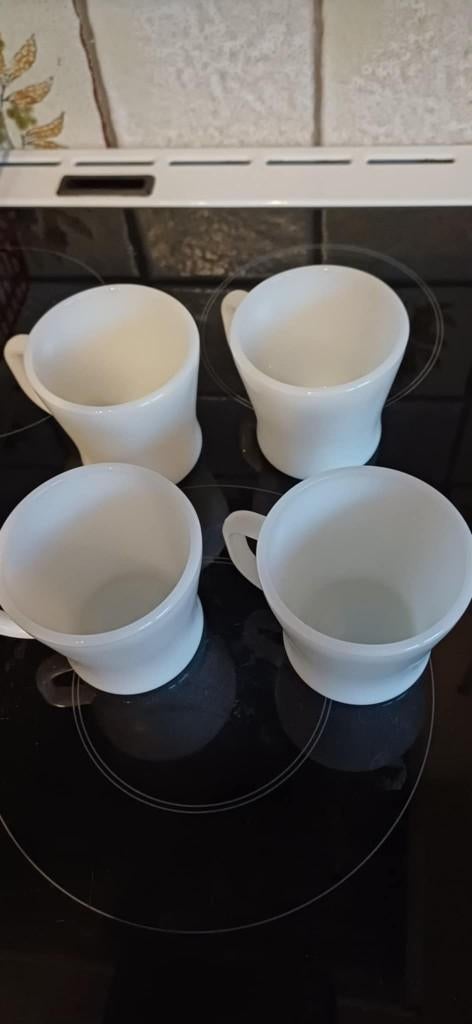 Tasses Arcopal, Maison & Meubles, Cuisine | Vaisselle, Enlèvement, Comme neuf, Tasse(s) et/ou soucoupe(s)