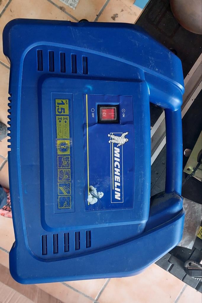 MICHELIN Compresseur portable, Neuf
