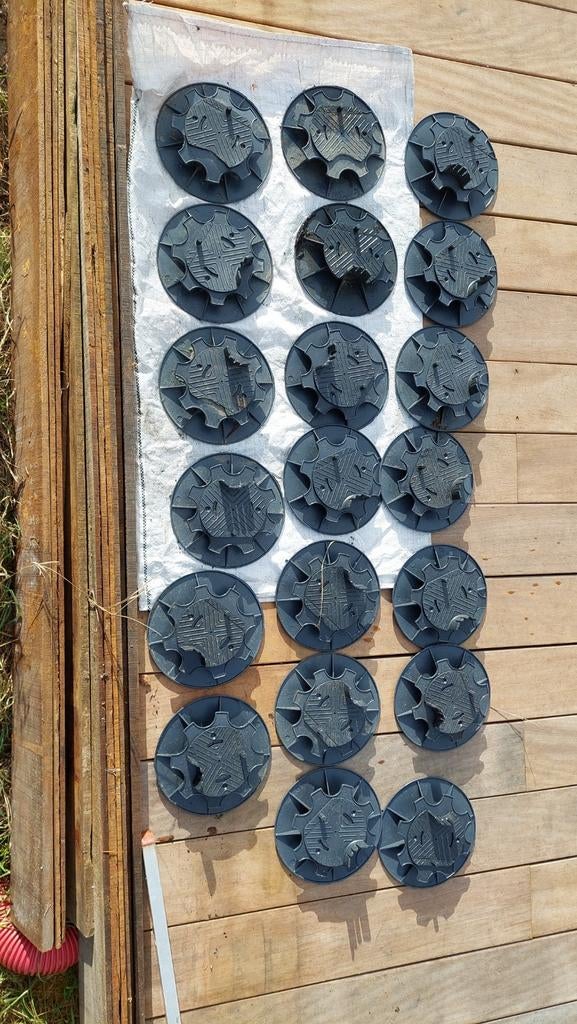 Terrasdragers / voetjes 23 stuks 3,5-5cm NIEUW, Ophalen of Verzenden, Zo goed als nieuw