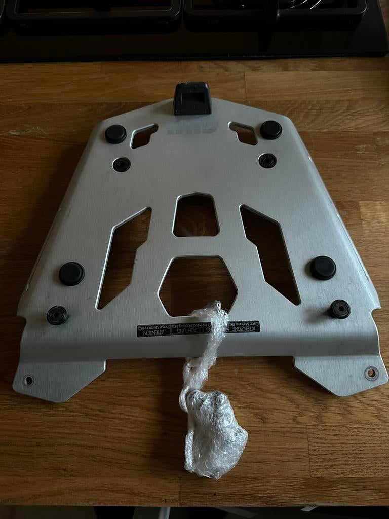 Givi SRA5108 topkofferhouder R1200 /1250 Gs Gsa, Motoren, Accessoires | Koffers en Tassen, Ophalen, Zo goed als nieuw