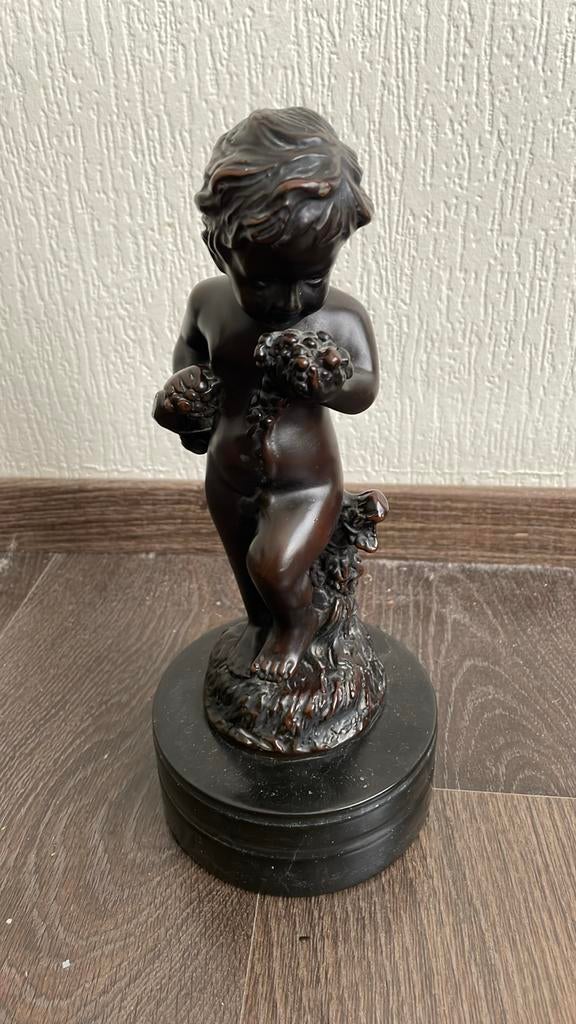 Bronzen reproductie aug moreau kind met druif, Enlèvement, Bronze