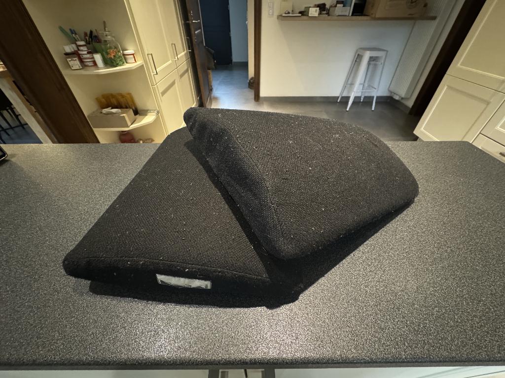 ERGOZEN ergonomisch lendenkussen, Huis en Inrichting, Woonaccessoires | Kussens, Zo goed als nieuw, Zwart, Rechthoekig, Ophalen