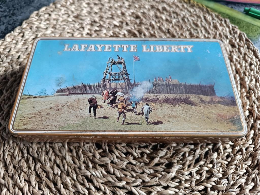 Boîte publicitaire cigares Lafayette Liberty, Collections, Boîte en métal, Enlèvement ou Envoi, Utilisé