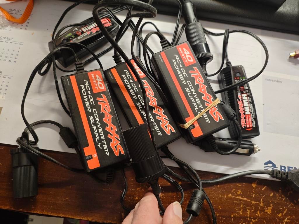 Chargeurs Nimh Traxxas à l'état neuf, Hobby & Loisirs créatifs, Enlèvement