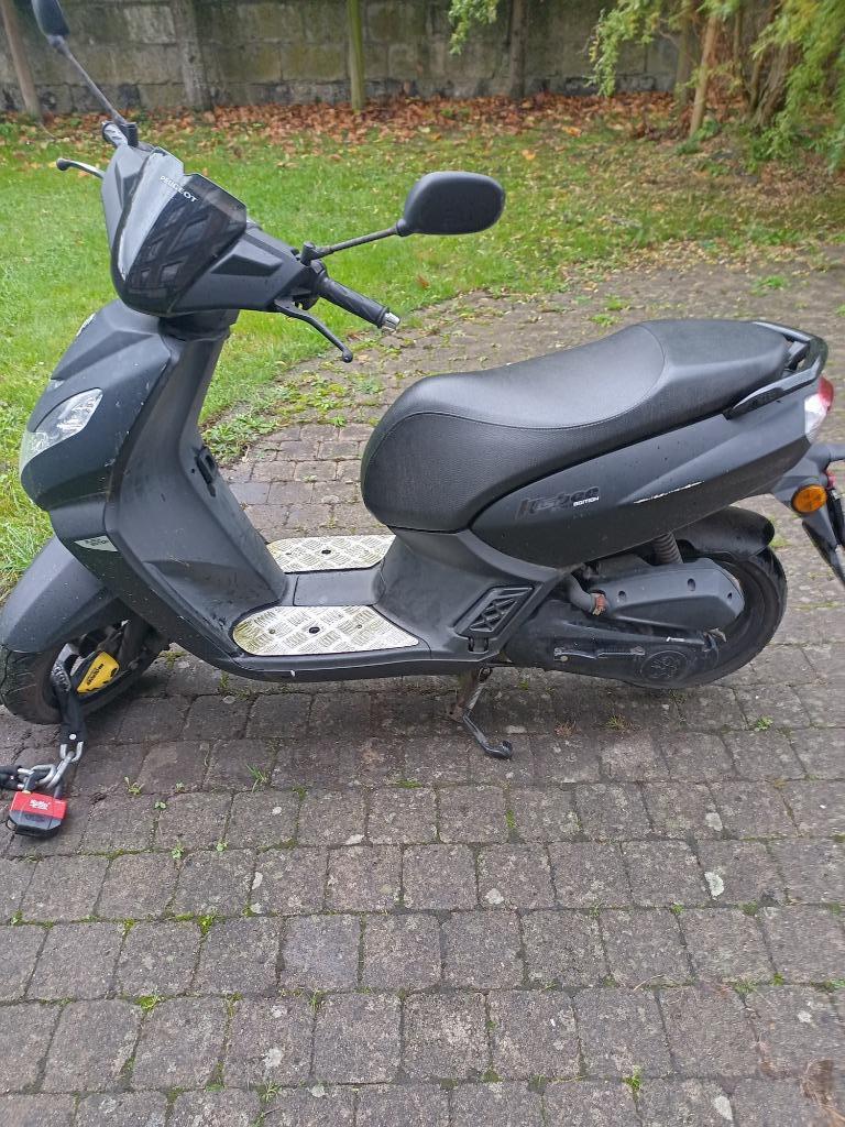 Peugeot kisbee, Fietsen en Brommers, Ophalen, Gebruikt, Overige modellen, Klasse B (45 km/u)