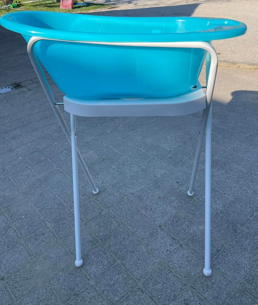 Bain bebe sur pieds, Enlèvement