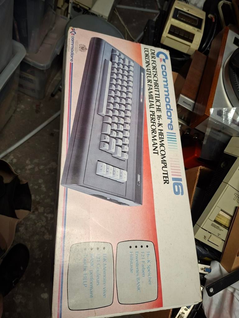 Te koop veel Commodore de c16 vic 20 plus 4 c64 c64c, Computers en Software, Vintage Computers
