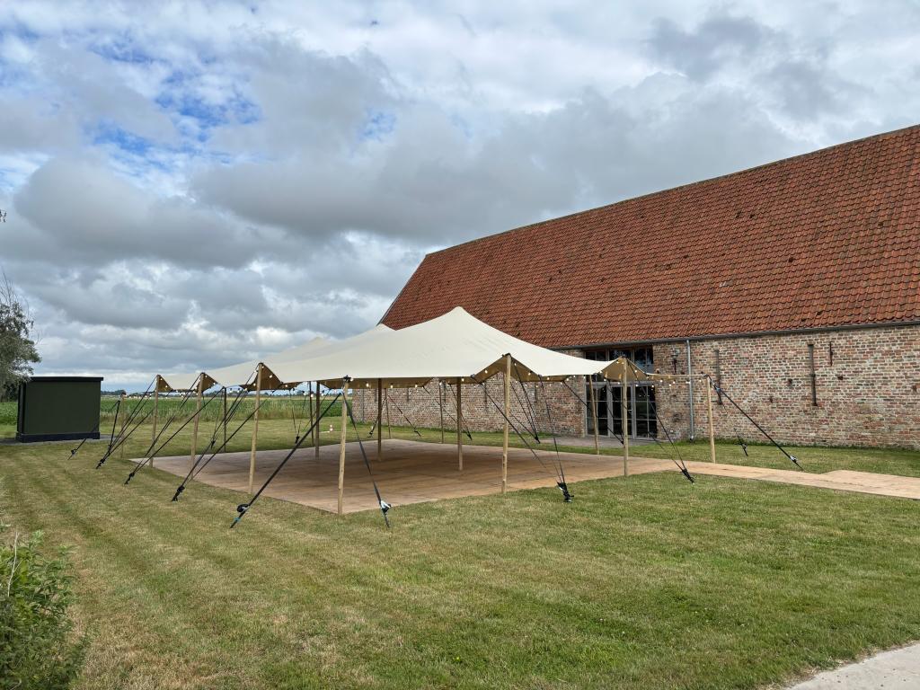 STRETCHTENT  TE  HUUR 10x15m, Hobby en Vrije tijd, Ophalen, Zo goed als nieuw