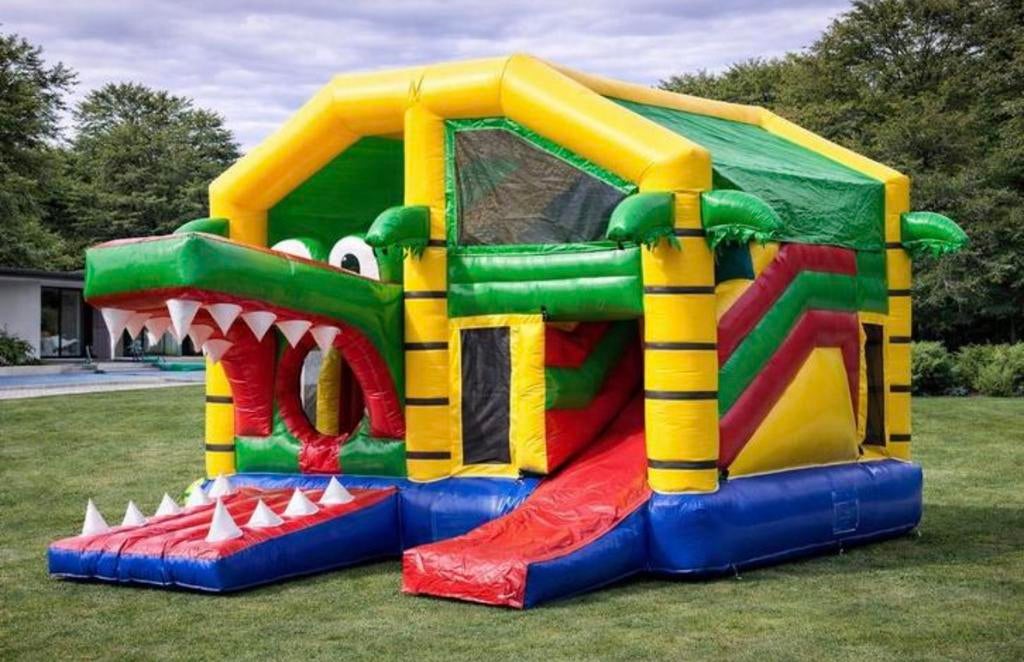 Springkastelen nieuw, Ophalen, Zo goed als nieuw