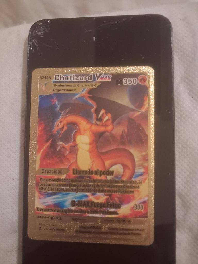 Carte dorée Charizard VMAX Gigante G-MAX ultra rare ! ! !, Hobby & Loisirs créatifs, Jeux de cartes à collectionner | Pokémon