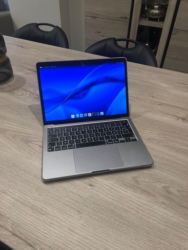 MacBook Pro 13" (Puce M1) - État Neuf, Informatique & Logiciels, Apple Macbooks, 256 GB, Enlèvement ou Envoi, 4 Ghz ou plus, MacBook