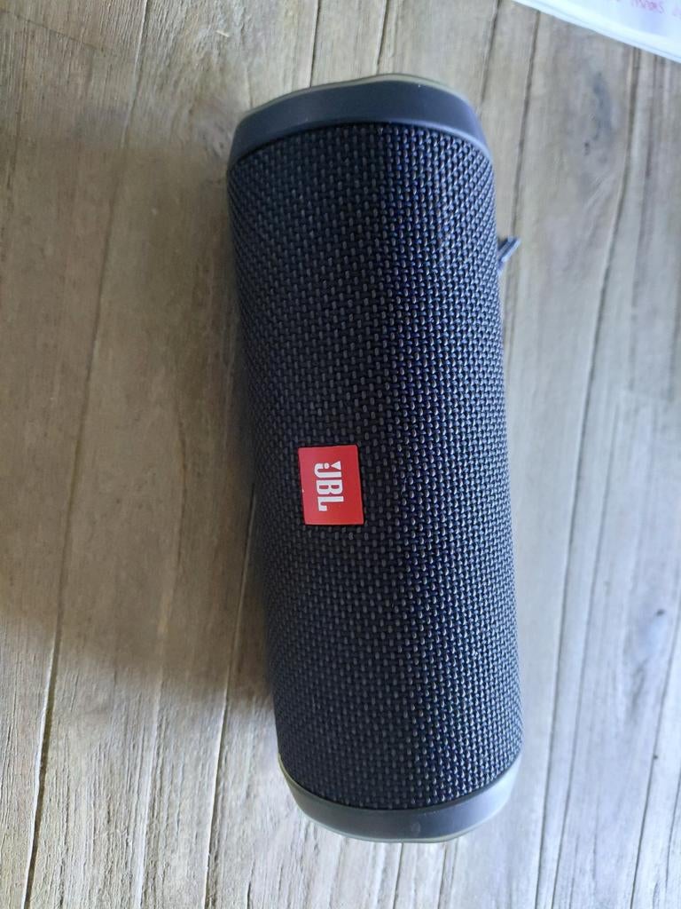 JBL Flip 4 - Bas kraakt, Ophalen of Verzenden, JBL