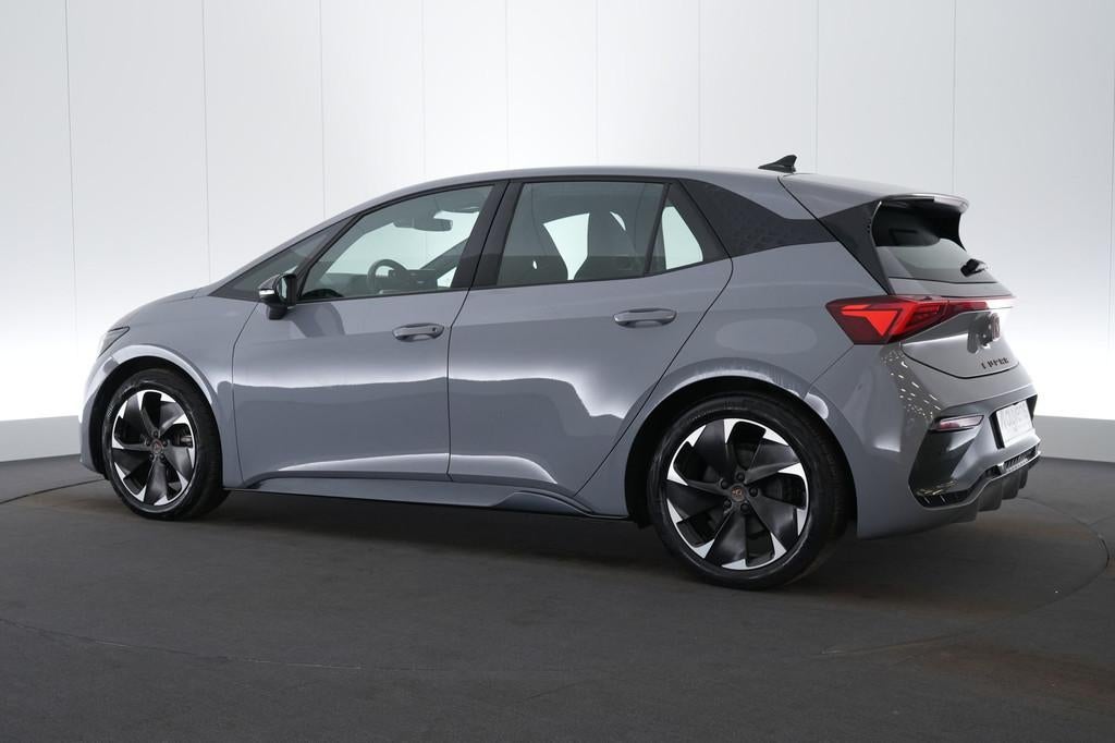 (2DSE027) CUPRA BORN, Autos, Cupra, Entreprise, Achat, Born, ABS, Caméra de recul, Régulateur de distance, Airbags, Air conditionné