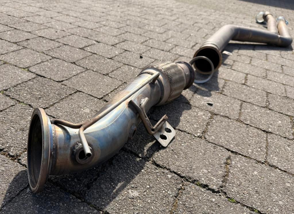 B58 M340i Downpipe + midpipe, Autos : Pièces & Accessoires, Systèmes d'échappement, Enlèvement, BMW