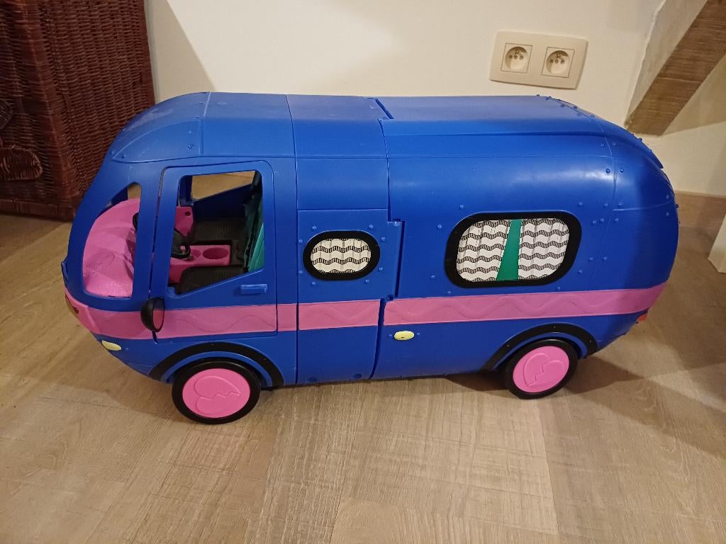 LOL Camper, Kinderen en Baby's, Speelgoed | Poppen, Ophalen of Verzenden, Gebruikt