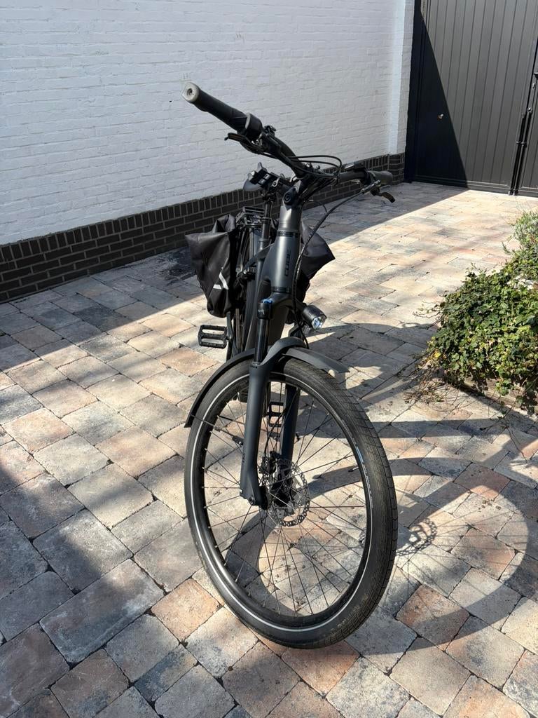 Cube kathmandru hybrid pro frame 54, Fietsen en Brommers, Ophalen, Zo goed als nieuw, Cube