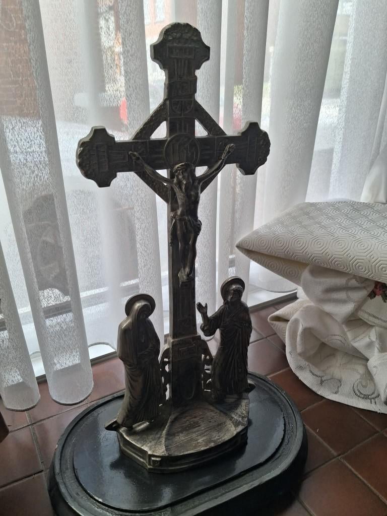 kruis beeld onder kolk - bieden, Ophalen, Beeld