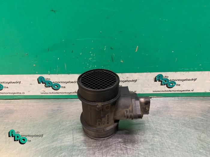 Compteur de masse d'air d'un Opel Corsa (Corsa C 00-), -, Opel, 3 mois de garantie, Utilisé