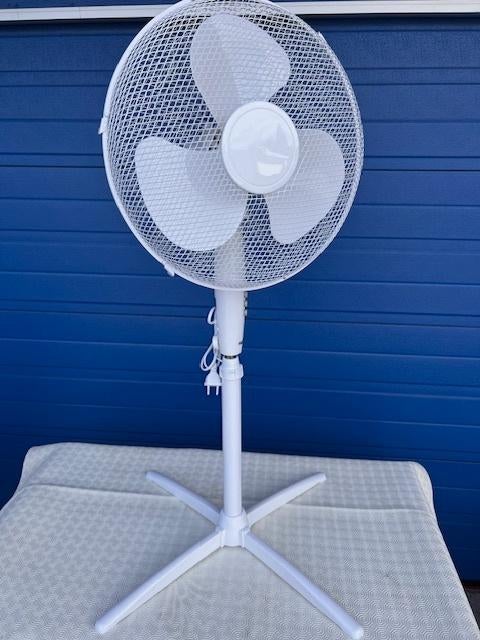 Statiefventilator Tristar VE5893, Elektronische apparatuur, Ventilatoren, Ophalen, Zo goed als nieuw, Statiefventilator