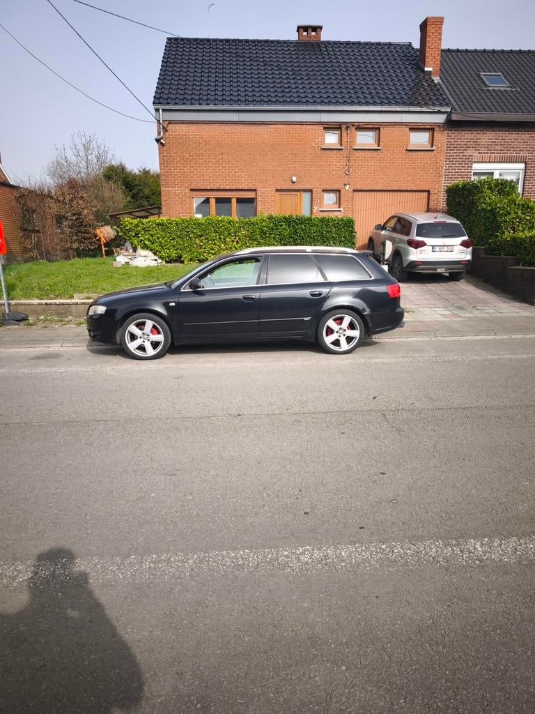 Audi A4 S-line Quattro 2l tdi 140ch Klaar voor licentie, Auto's, Audi, A4, Break, Particulier, Te koop