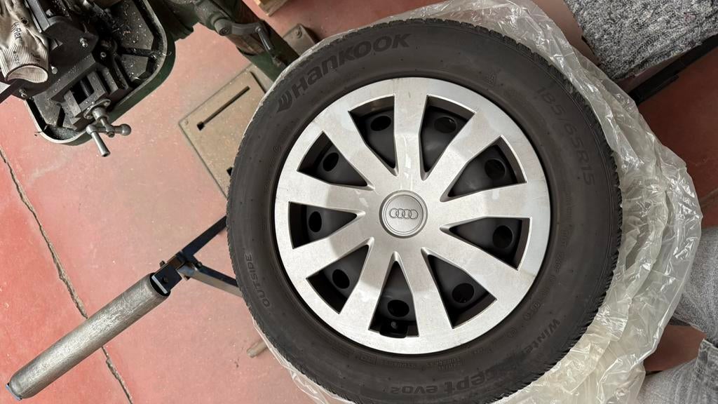 Pneus hiver 185/65R15, Enlèvement, Pneus hiver, Pneu(s)