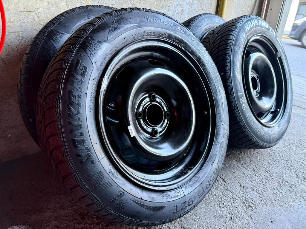Peugeot 208 winterkit, 4x108, winterbanden 185 65 15, Auto-onderdelen, Banden en Velgen, Ophalen, Gebruikt, 15 inch, Banden en Velgen