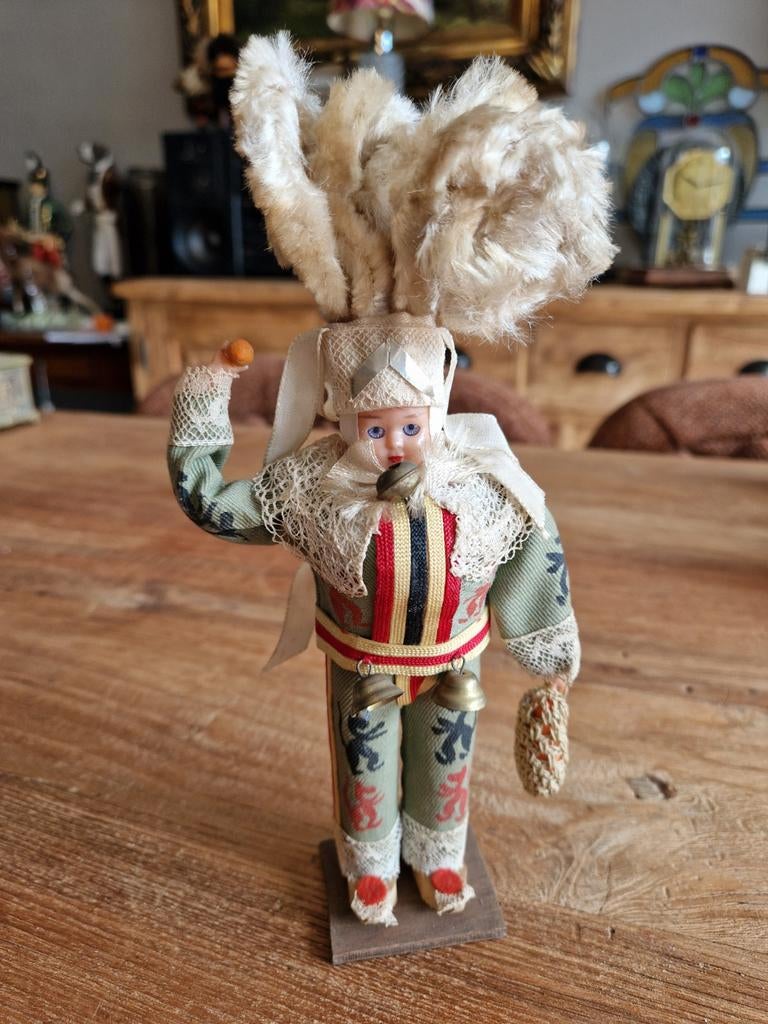 Oude pop Gille de Binche, Enlèvement ou Envoi, Poupée