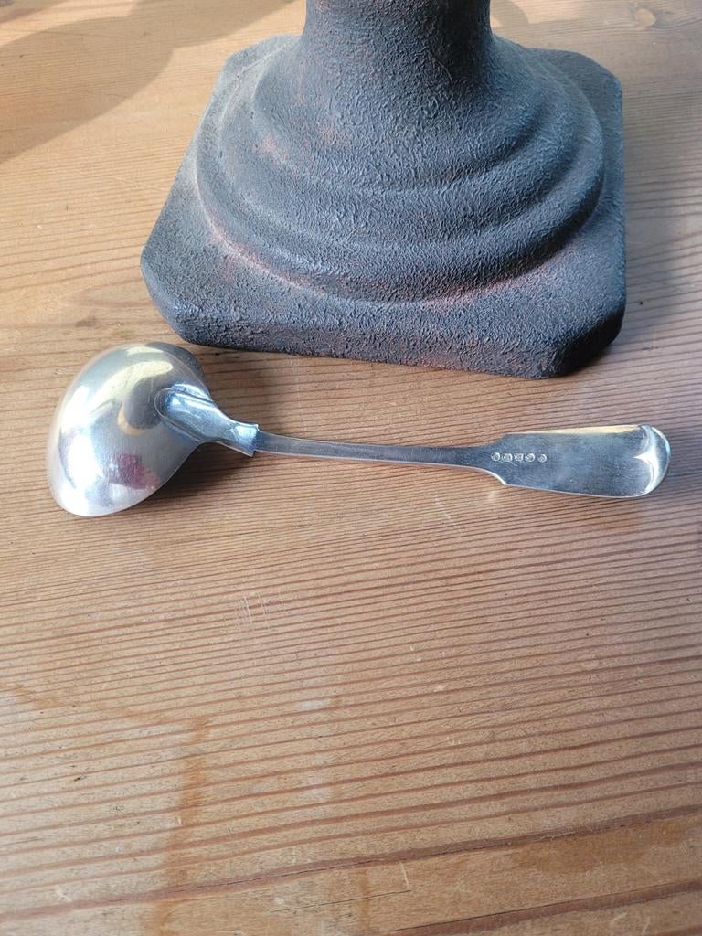 Petite louche avec poinçons anglais, Antiquités & Art, Enlèvement ou Envoi