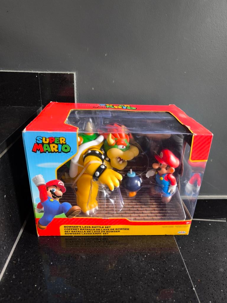 Super Mario Coffret Bowser Lava Battle Set Rare NEUF, Collections, Statues & Figurines, Enlèvement