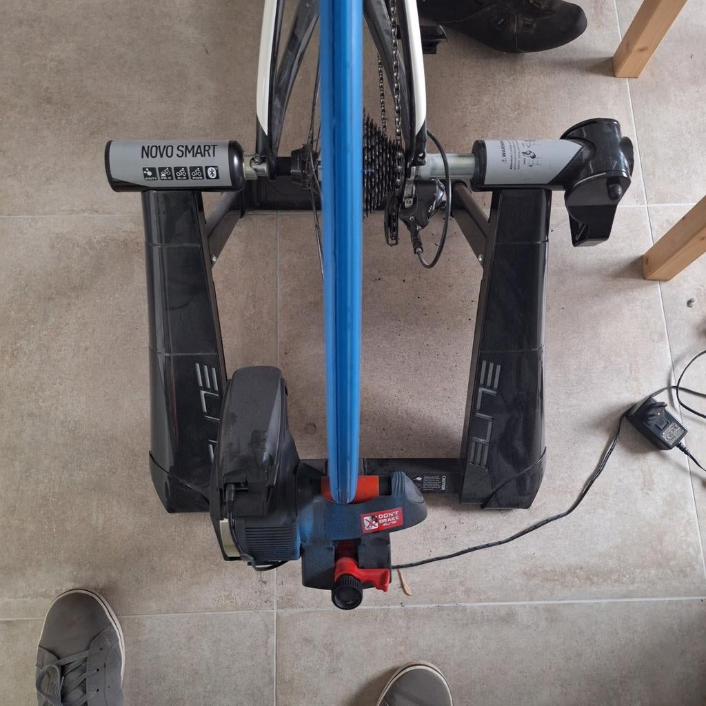 Elite Novo Smart fietstrainer, Ophalen